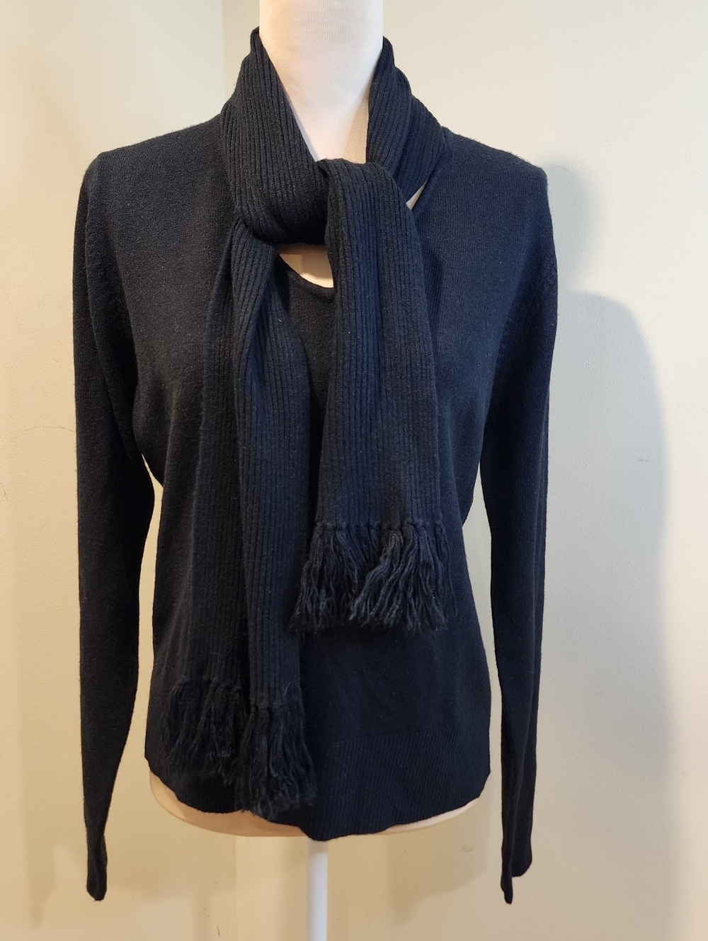 Carolyn Taylor Black Knit Top with Lime Green Tag Sz L